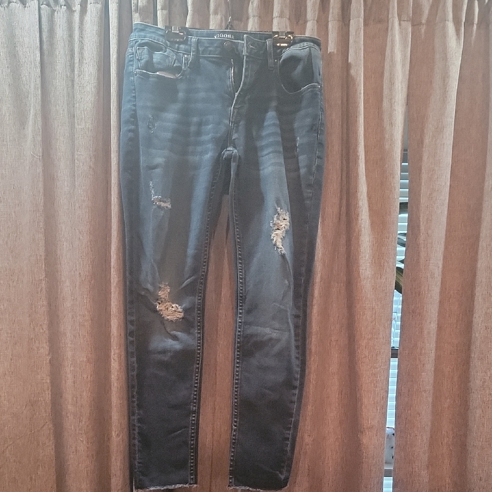Vigoss Women's Skinny Jeans - Distressed Black